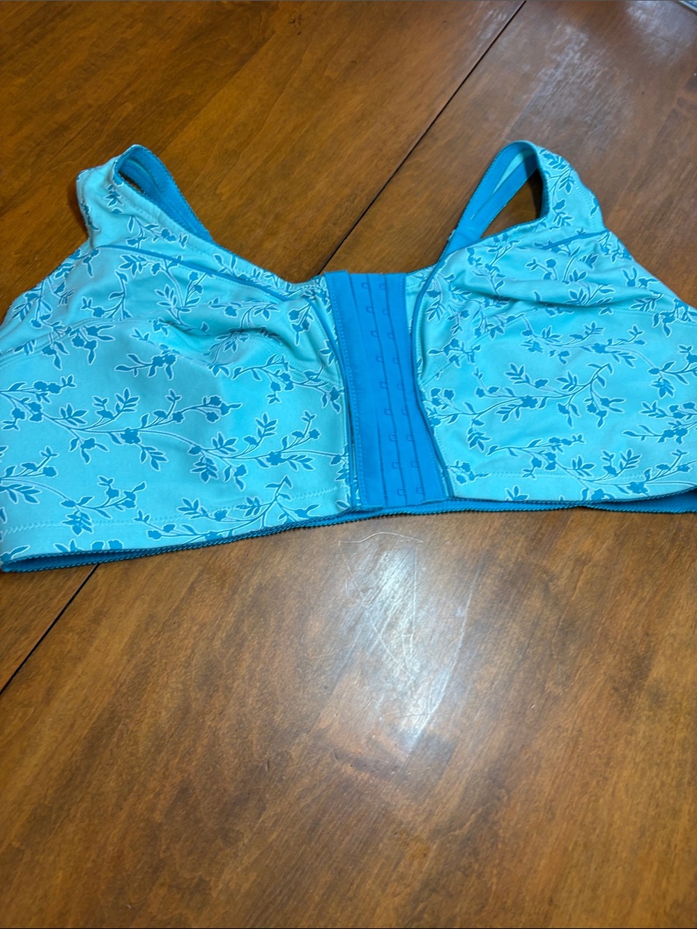 Comfort Choice Blue Floral Front Closure Bra, 48 DD - Picture 3 of 9